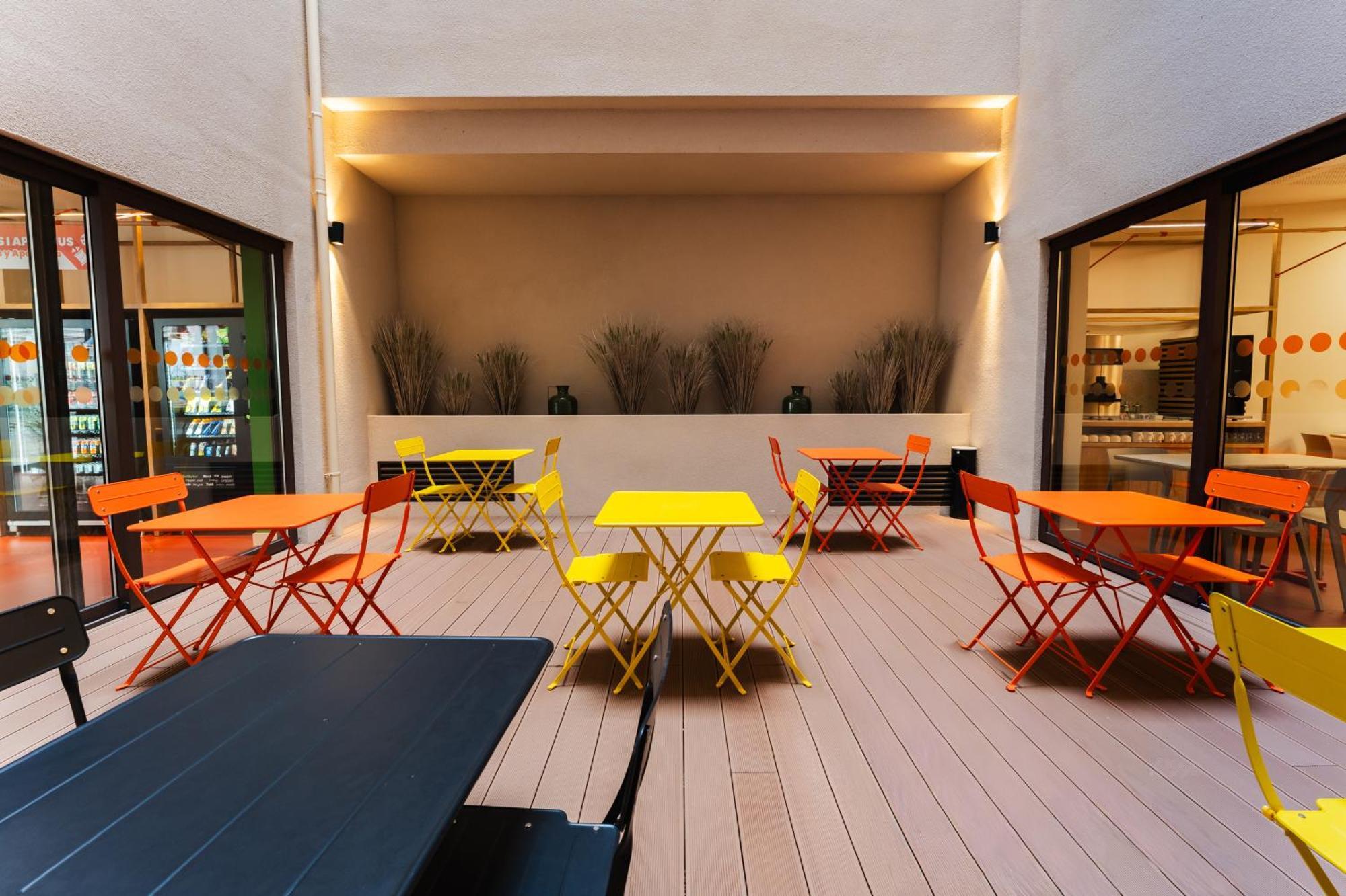 Easyhotel Valencia Ciutat Vella — Photos 2